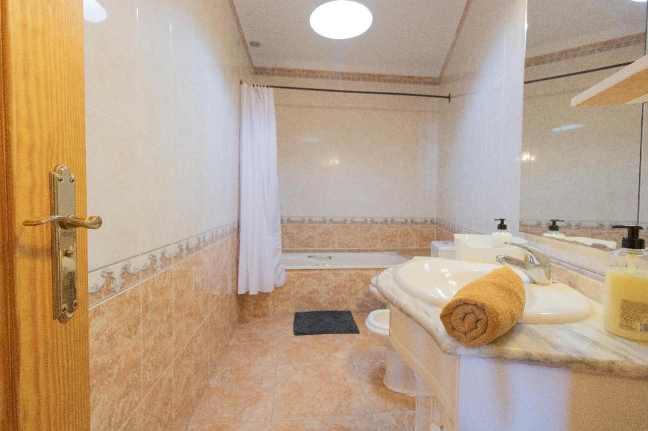 Three Bedroom Apartament Near Santa Cruz 1A Extérieur photo